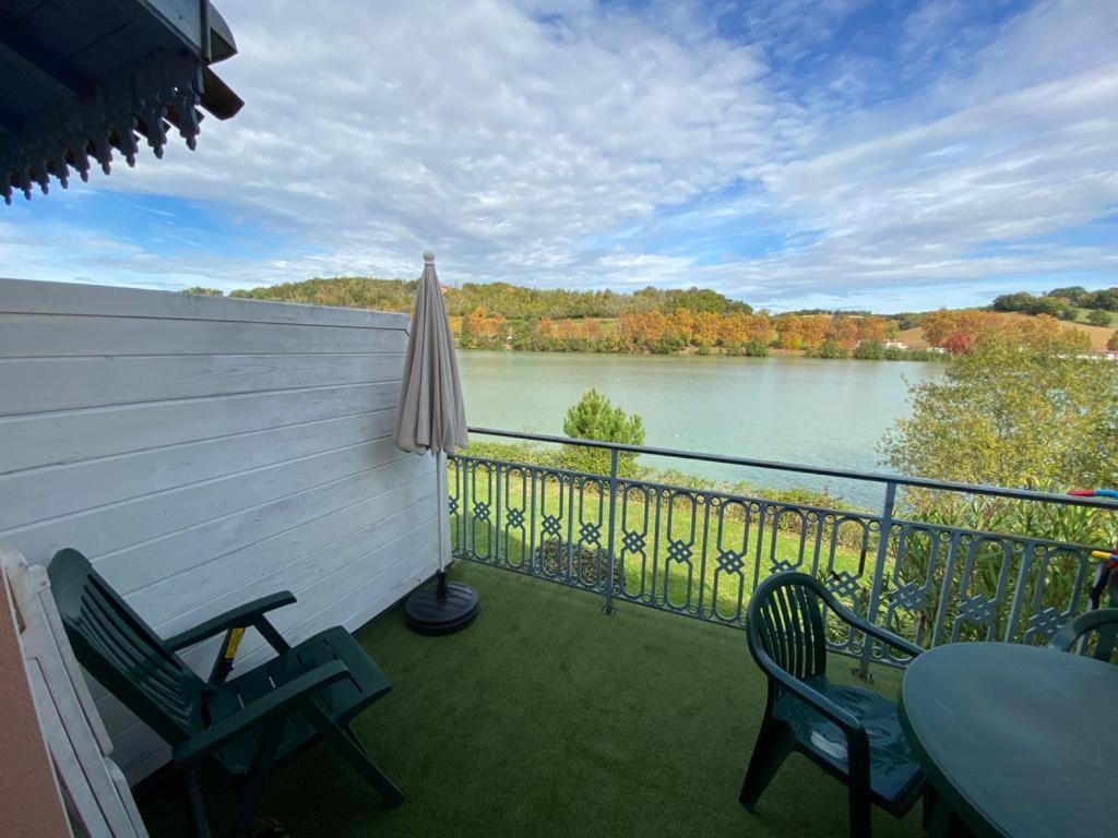 Appartement Au Calme Face Au Lac Marciac Dış mekan fotoğraf